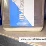 Osad w butelce uszczelniacza jest czymś naturalnym