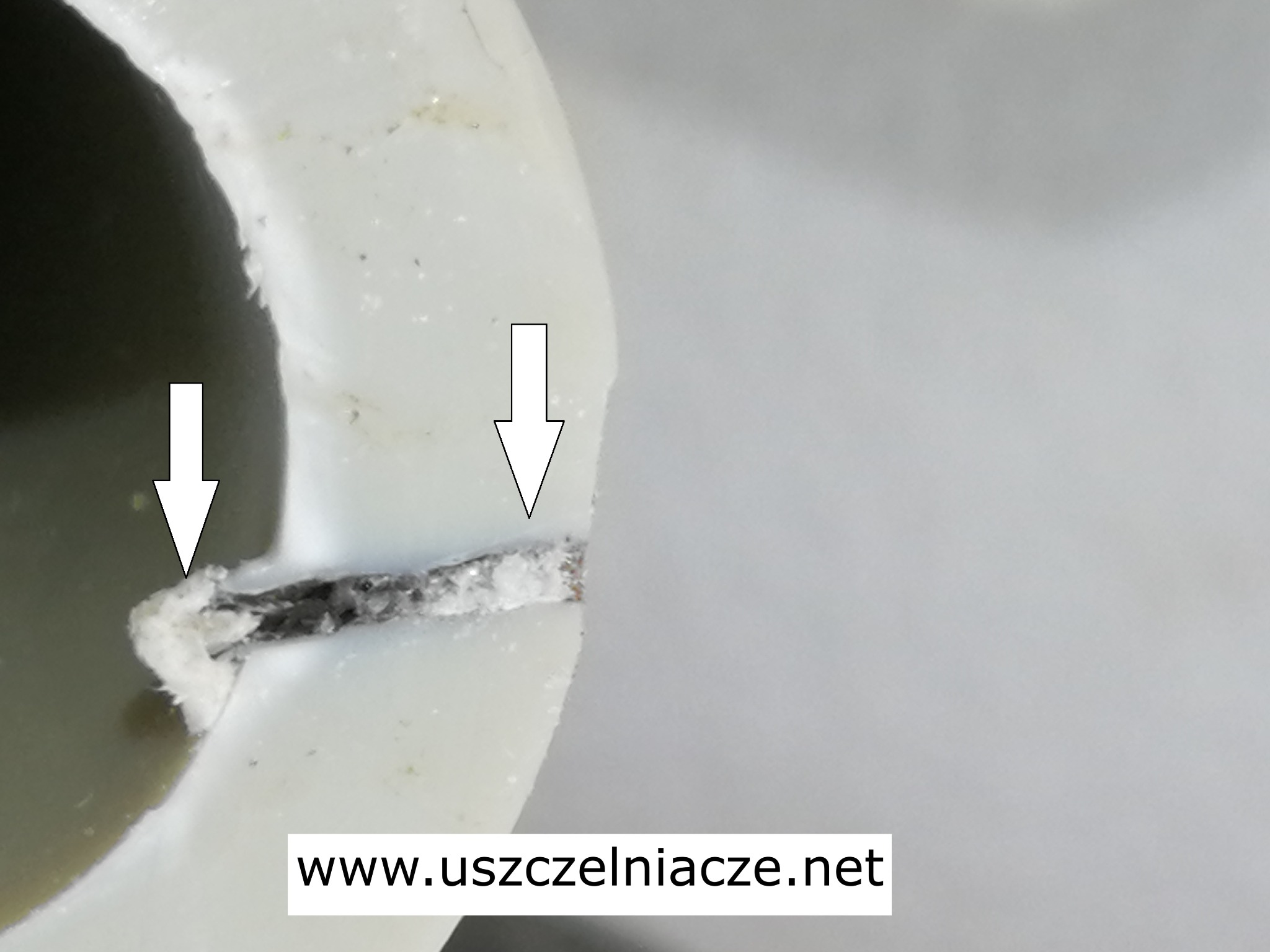 06-uszczelniacz-multiseal-zamkniecie-nieszczelnosci-w-rurze